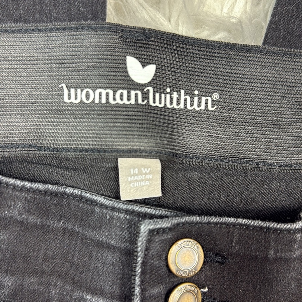 Woman Within Black Cropped Capri Style Jeans - Picture 4 of 7